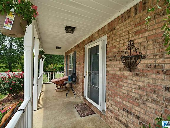 4th image of 101 Magnolia Cir