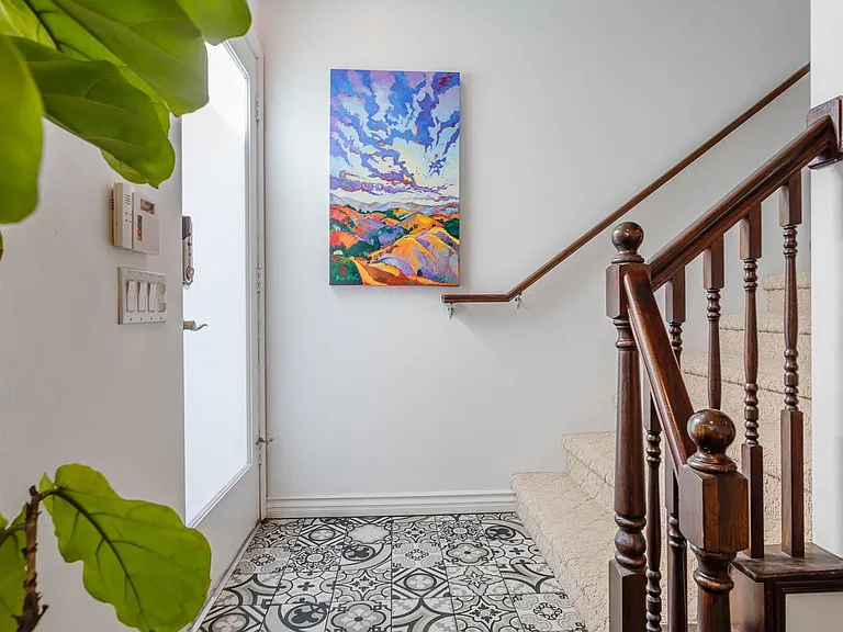 441 N Los Robles Ave — Photo 21