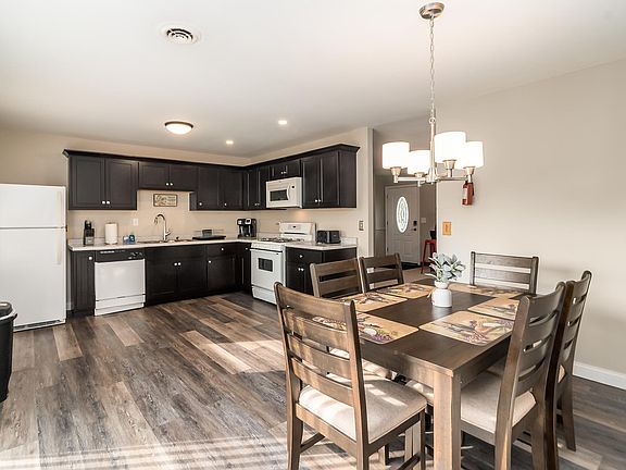 5th image of 15122 Huntington Ct