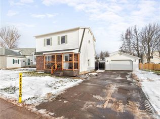 19 Bridlewood Way, Moncton, NB E1G2H2