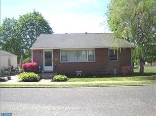 2 S Holly Ave, Maple Shade, NJ 08052