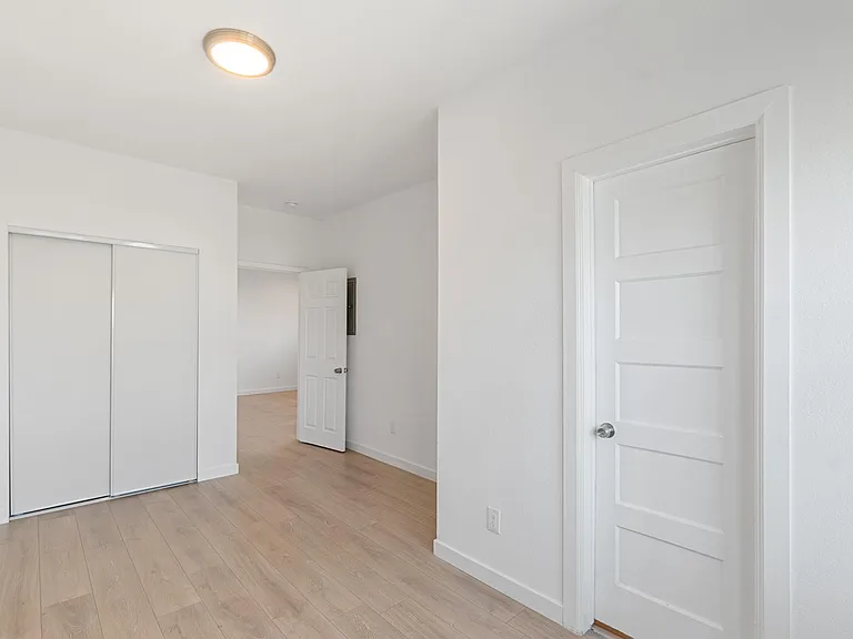 1226 Olive Ave — Photo 15