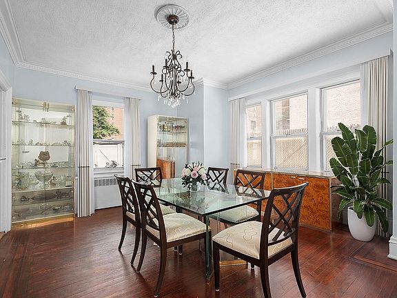 4th image of 3451 75th St