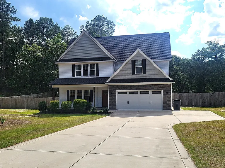 429 Gretchen Rd — Photo 2