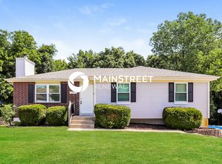 1104 NE Lindsay Ave, Lees Summit, MO 64086