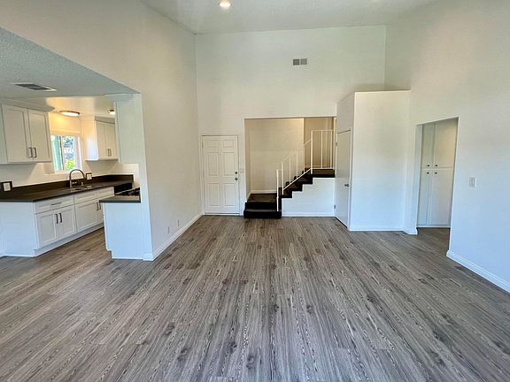 4th image of 2711 Glendale Blvd #3