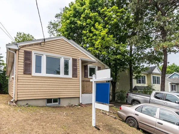 177 Pine Hill Cir, Waltham, MA 02451