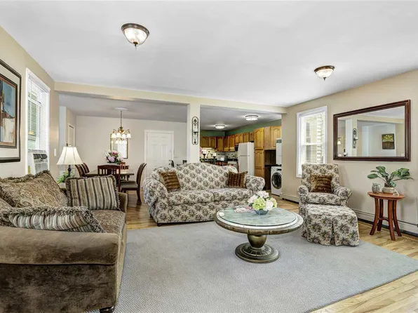 23 Hancock Avenue image 4 of 13