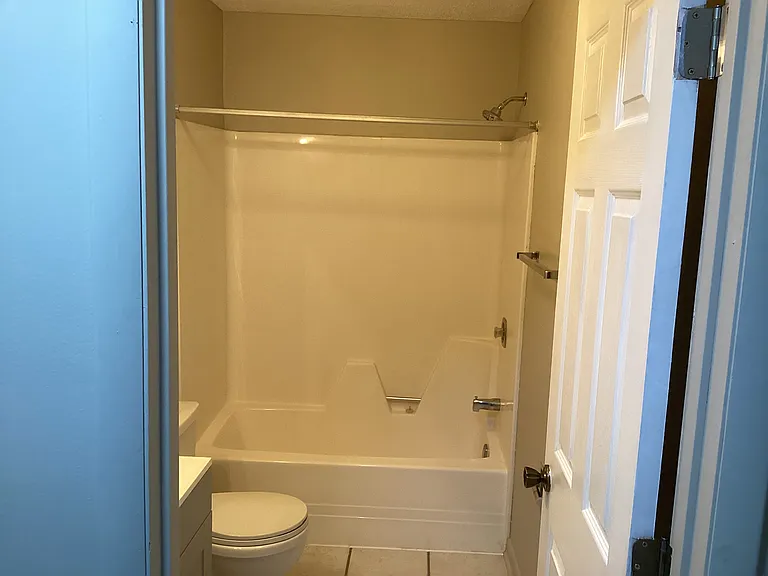 Another one of full bathroom