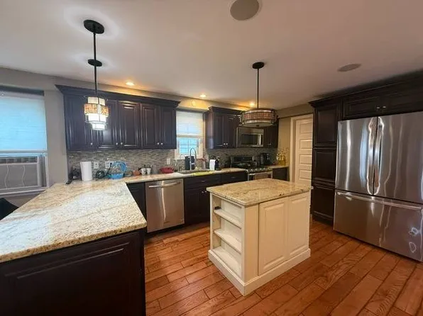 27 Melba Ct, Brooklyn, NY 11229