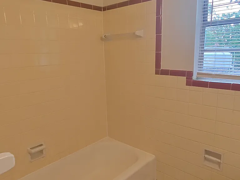8815 Gaston Pkwy #D — Photo 12