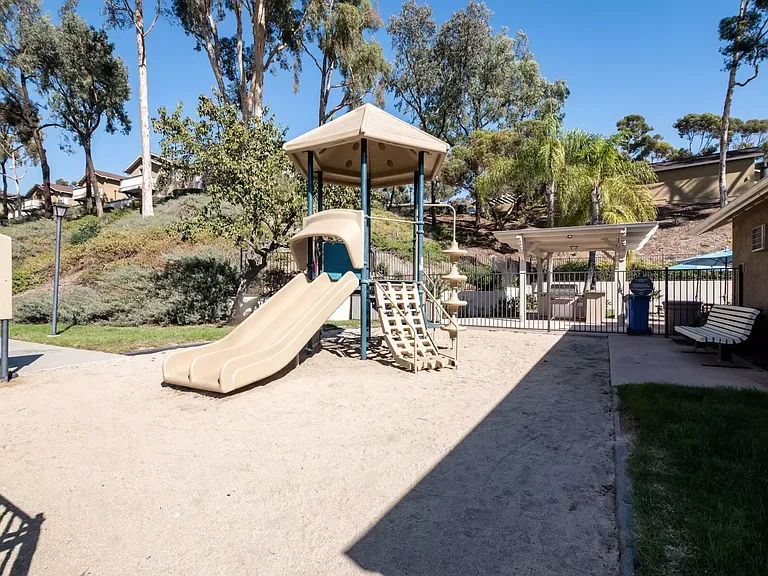 Lakeview Village — Photo 25