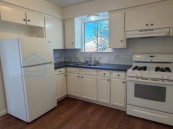 2nd image of 1902 Sheridan St APT A