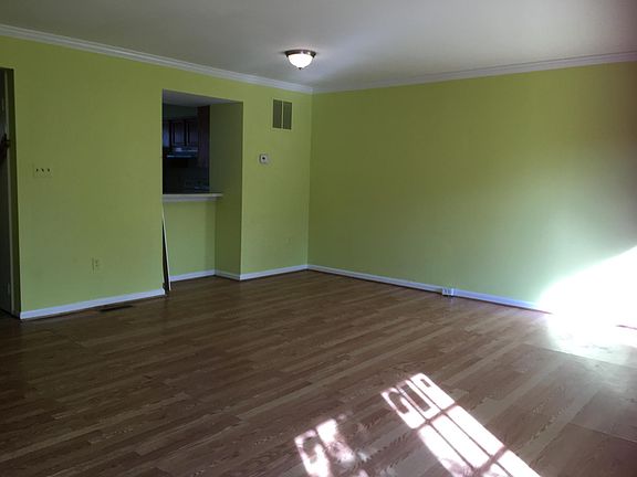 3rd image of 3663 Stewart Ln