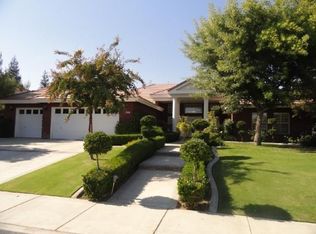 10700 Finchley Dr, Bakersfield, CA