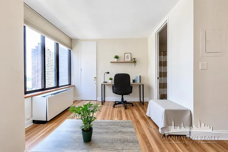 300 E 93rd St #15C — Photo 5