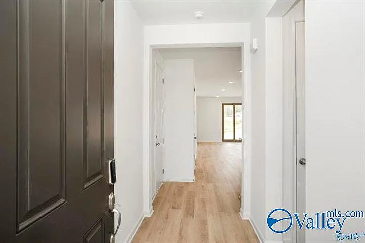 103 Cavern Ct — Photo 3