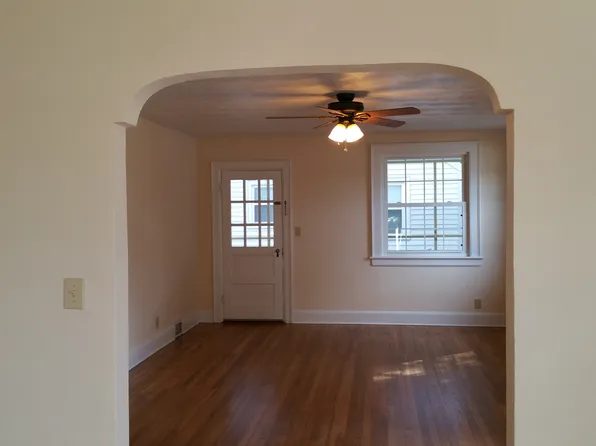 214 Rockbridge Rd, Portsmouth, VA 23707