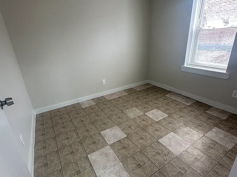 204 Market St #9B — Photo 5