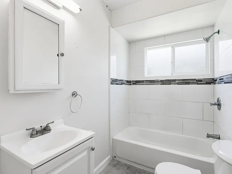 7101 Rugby Ave — Photo 13