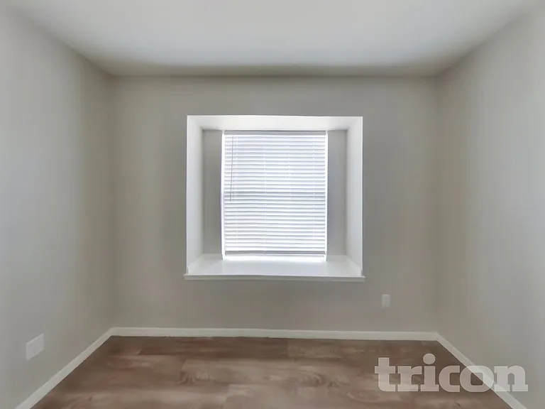 630 E Jensen St #122 — Photo 15