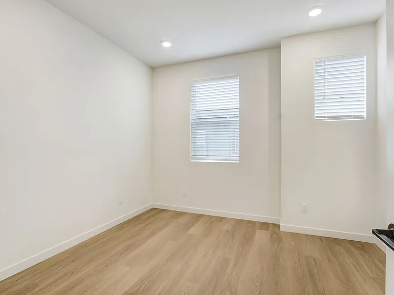 The Willow Townhomes — Photo 19
