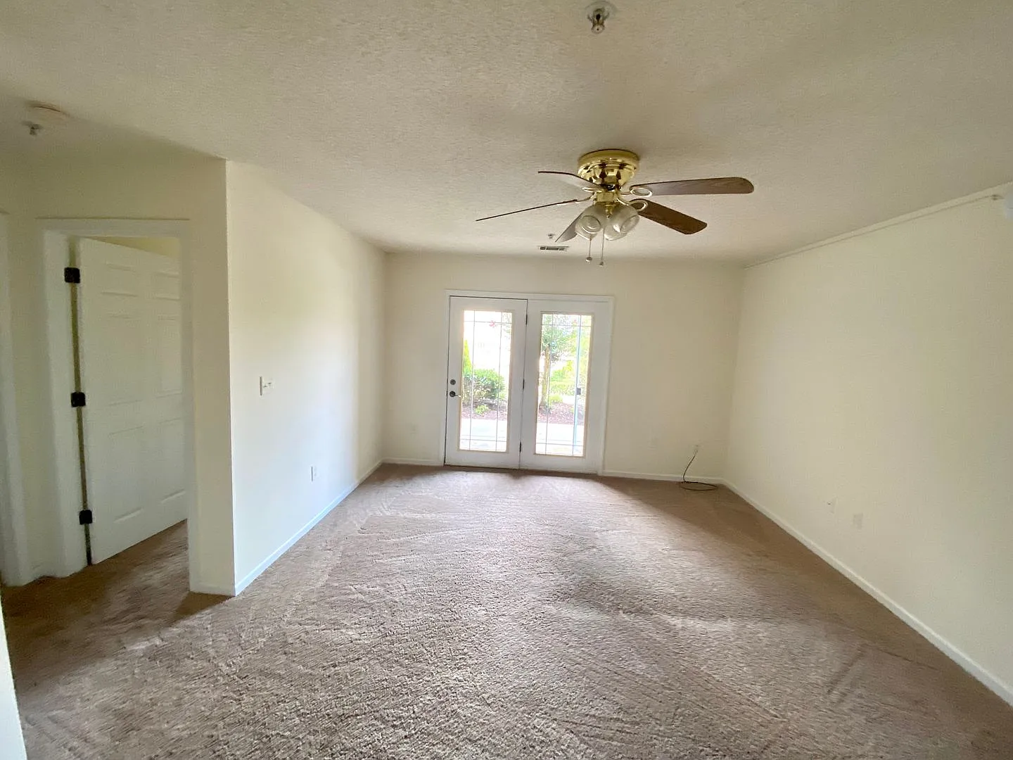 3 Bedroom Condo at Hart's Cove! — Photo 3