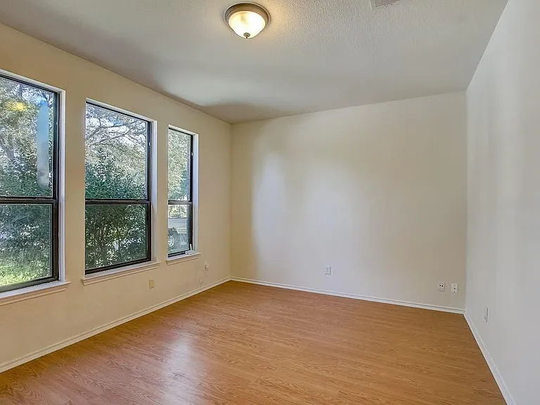 507 Tyree Rd — Photo 12