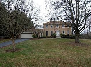 16508 Montecrest Ln, Gaithersburg, MD 20878