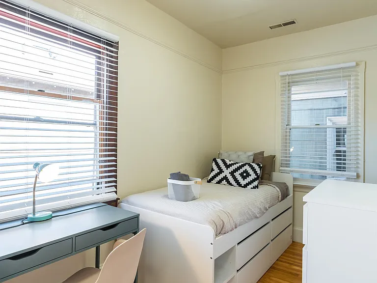 2427 Ellsworth St — Photo 239