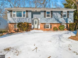 7526 Lemon Tree Ct, Hanover, MD 21076