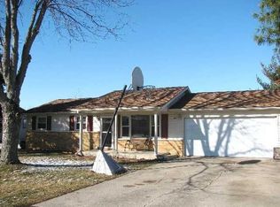 6208 W McArthur Ln, Muncie, IN 47304