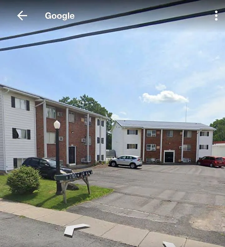 2720 & 2722 E Brutus - 2720 Apt 5 — Photo 1