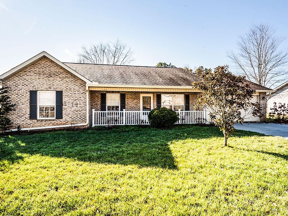 1st image of 3015 Country Meadows Ln