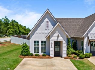 1299 Burrow Cir, Opelika, AL 36801
