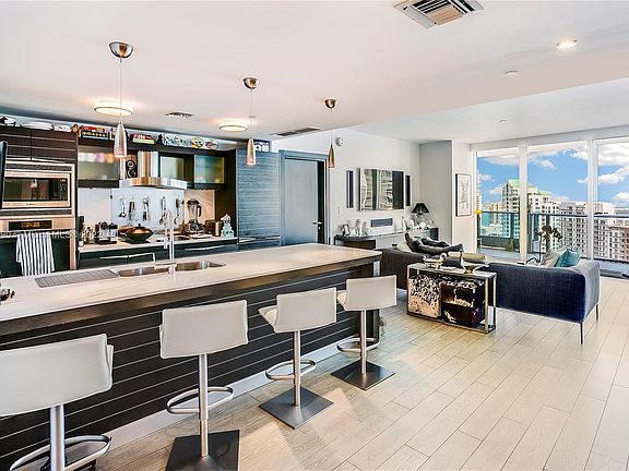 2nd image of 200 E Biscayne Boulevard Way #4307