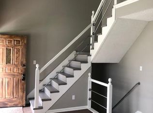 104 SW Robin Rd, Lees Summit, MO 64063