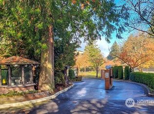 10644 Glen Acres Dr S, Seattle, WA
