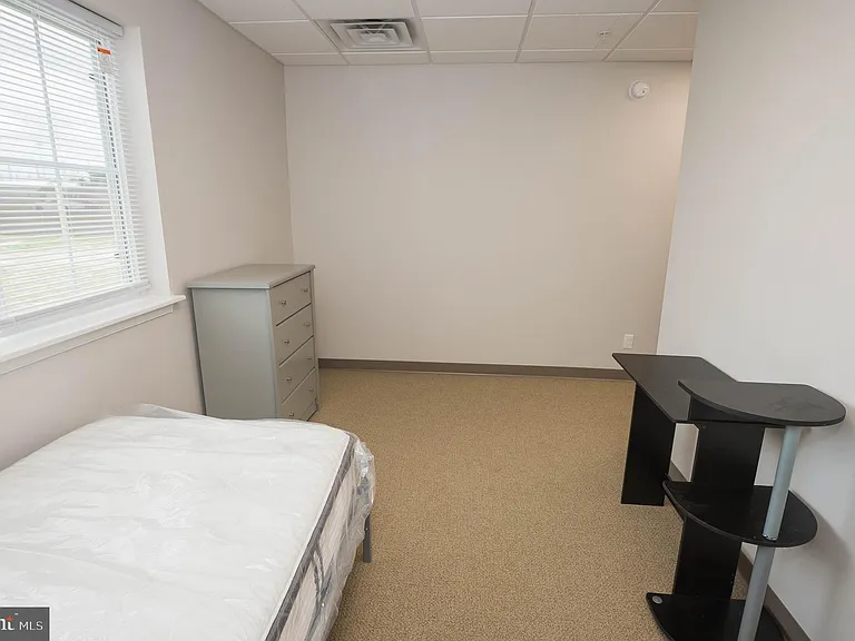 123 Bateman St #4-409B — Photo 36