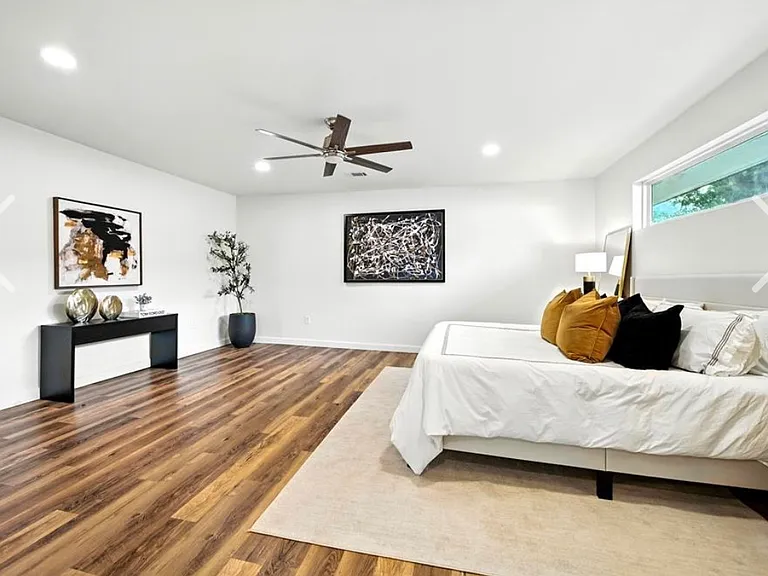 1610 Antoine Dr — Photo 12