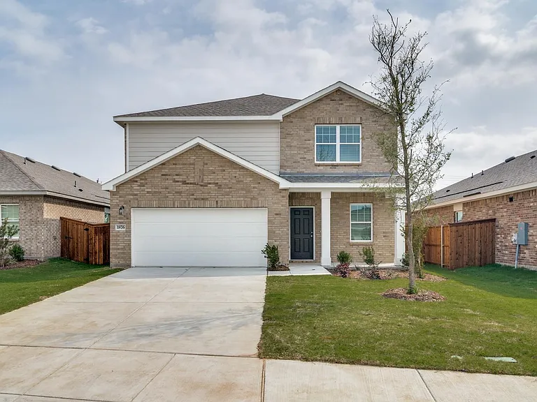1876 Lockhart Dr — Photo 1