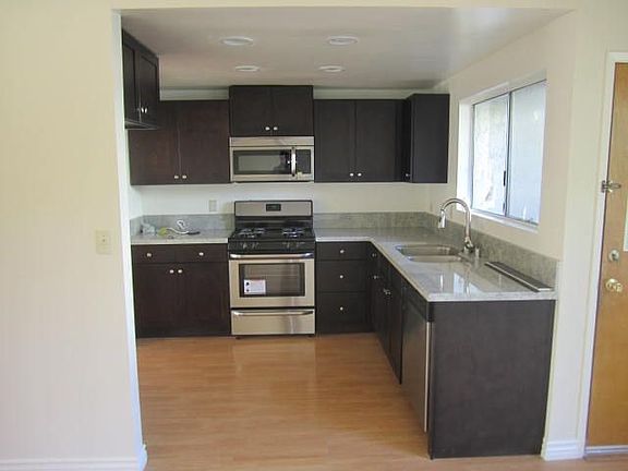 5th image of 1120 E Las Tunas Dr APT N