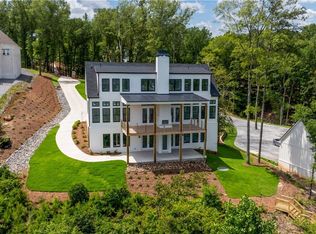 14898 Edgewater Dr, Northport, AL 35475