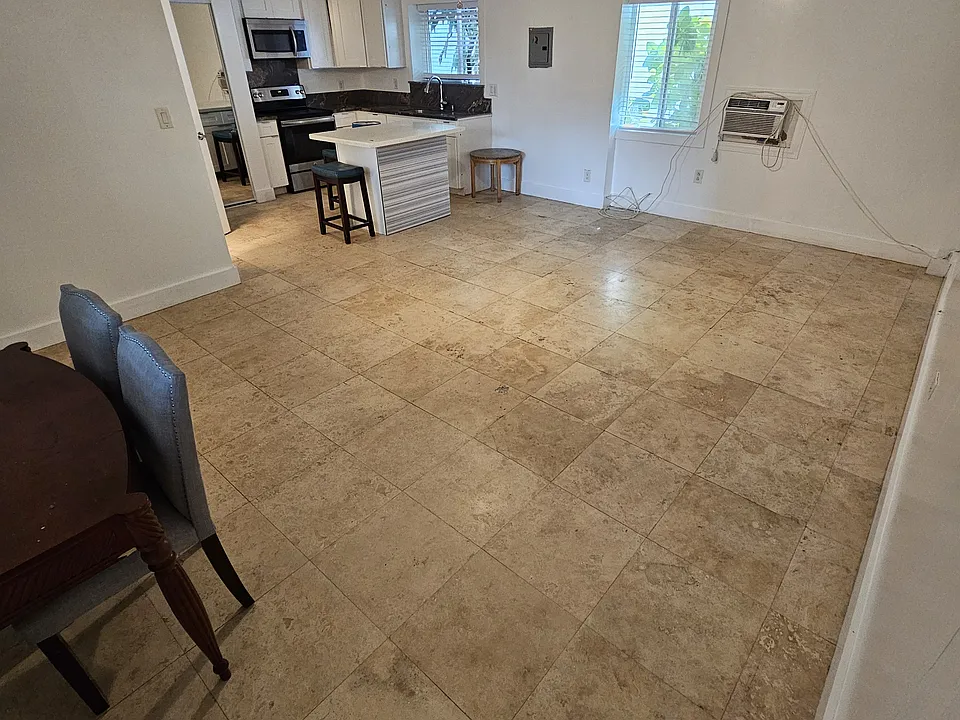 439 Nahua St #1