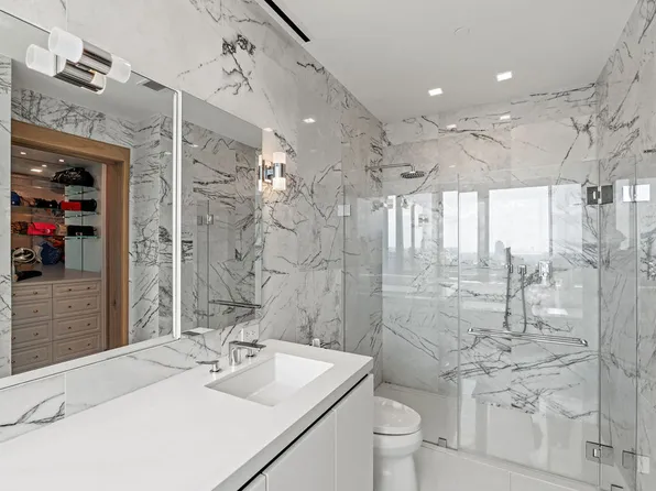 200 East 21st Street image 13 of 21