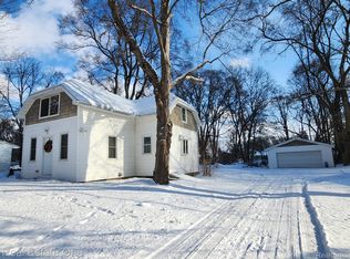 3026 Benstein Rd, Commerce Township, MI 48390