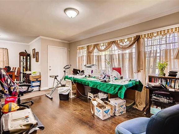 4th image of 864 Glenway Dr