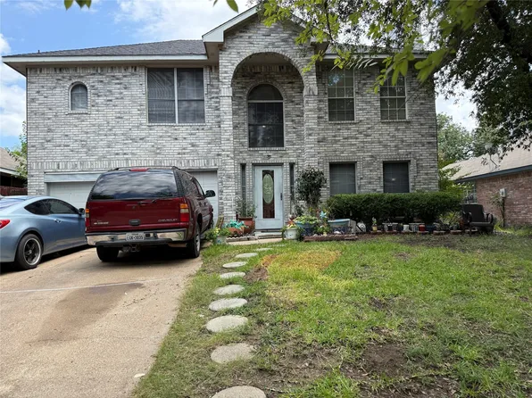 7516 Lake Arrowhead Dr, Fort Worth, TX 76137