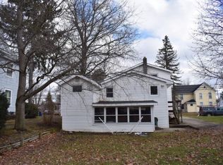 3 Scott St, Wayland, NY 14572