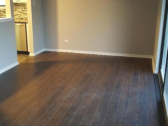 3rd image of 19561 Lake Shore Dr APT 3N